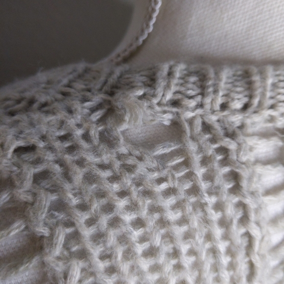 Abercrombie & Fitch Crochet Knit Sweater Extra Long Sleeve Women’s Small - Picture 6 of 9
